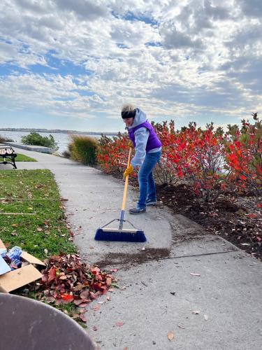 Lakefront-Clean-up-Fall-2022-03